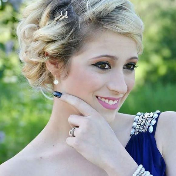 Meet your Posher, Felicity - Picture 1 of 1